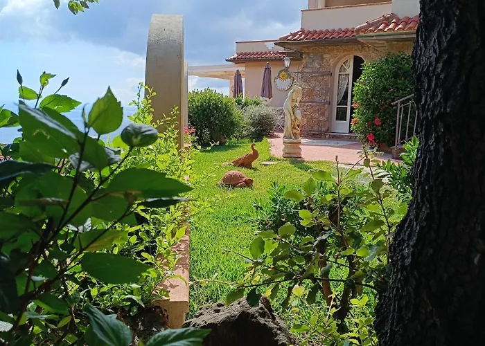 Adriana בית נופש *